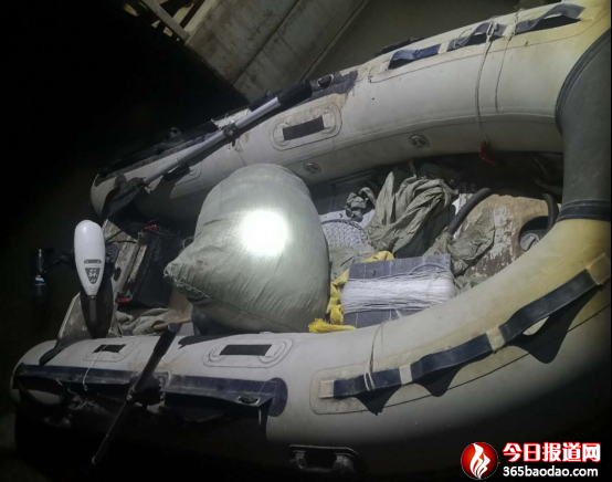 黑龍江賓縣:倆男子趁夜色偷捕魚 沒等下網(wǎng)就進(jìn)了公安局29.png